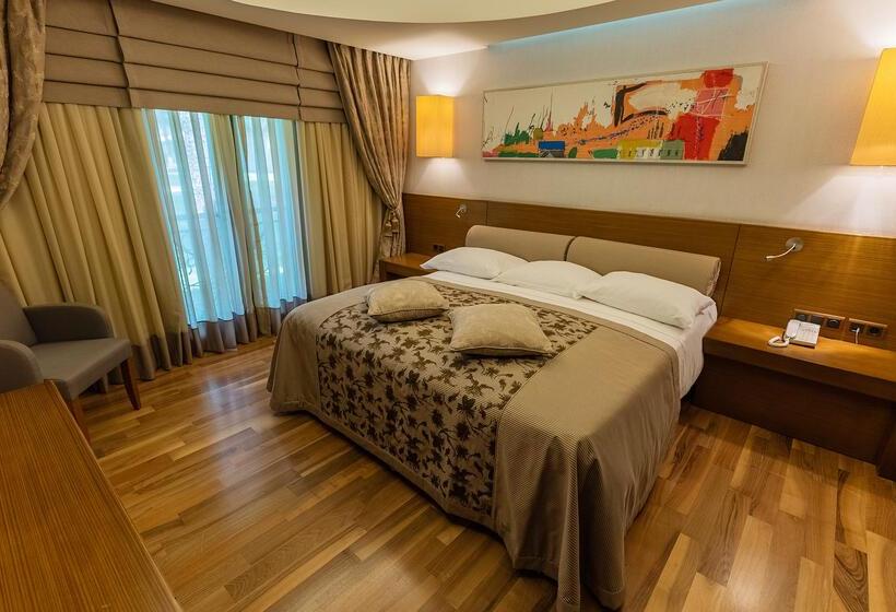 וילה בת חדר שינה 1, Gloria Golf Resort