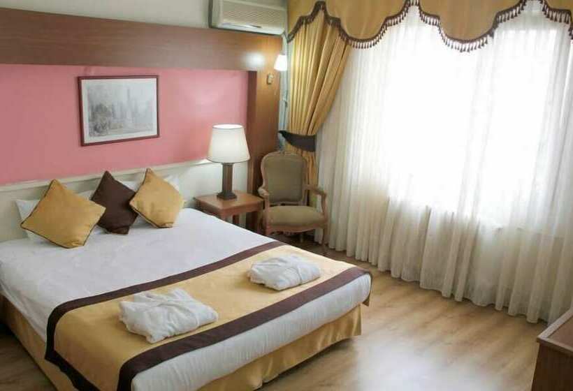 اتاق استاندارد یک تخته با بالکن, Hamidiye