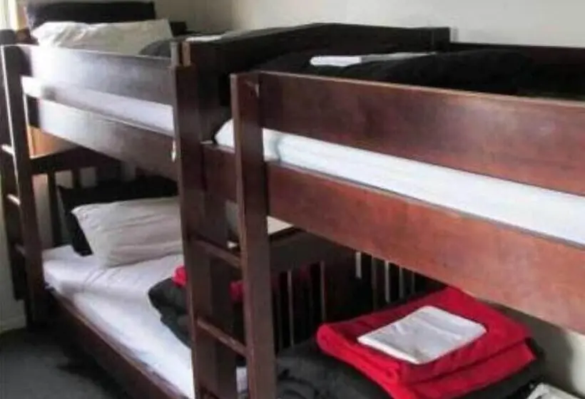 Vuode Makuusalissa, Tombstone Motel, Lodge & Backpackers