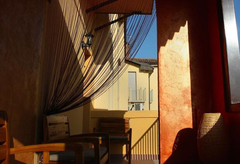 سوییت جونیور با چشمانداز شهر, Boutique Hotel Casa Faccioli