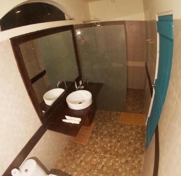 Quarto Deluxe, White Coconut Resort