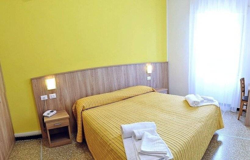 バルコニー付きスタンダードルーム, Bristol