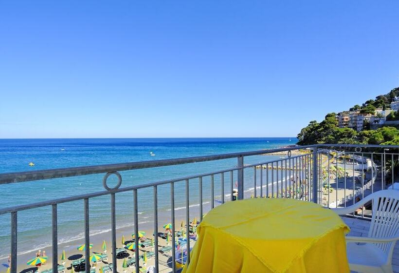 バルコニー付きスタンダードルーム, Bristol