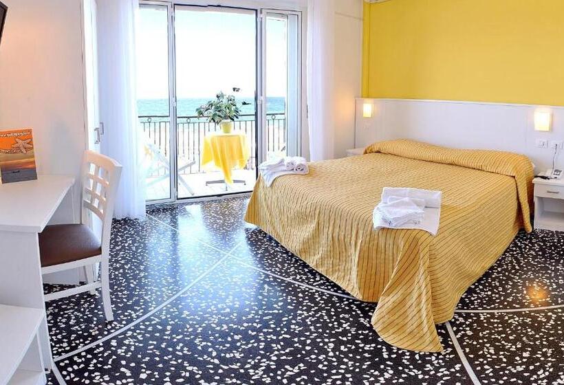 オーシャンビュースタンダードルームバルコニー付き, Bristol