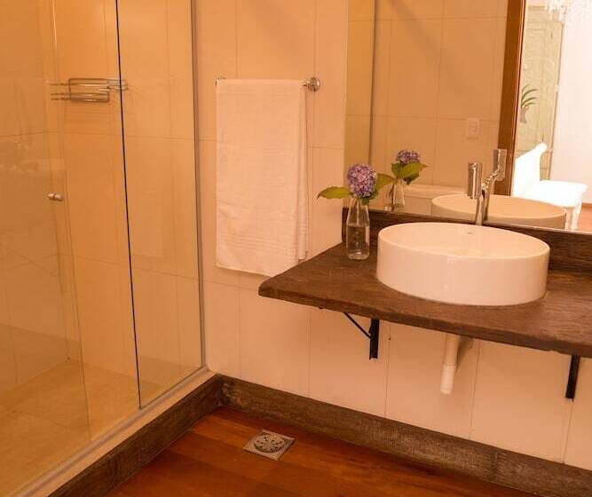 کلبه ییلاقی, Pousada La Vista