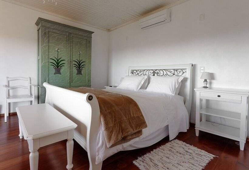 کلبه ییلاقی, Pousada La Vista