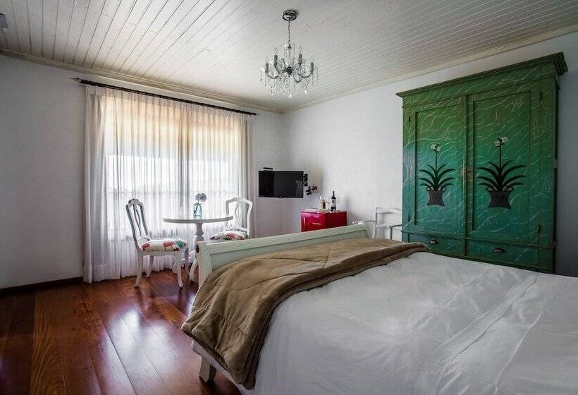 کلبه ییلاقی, Pousada La Vista