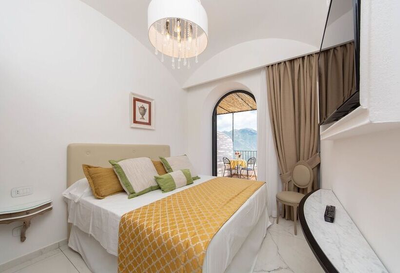 Номер Deluxe Вид на Море с Балконом, Villa Amore