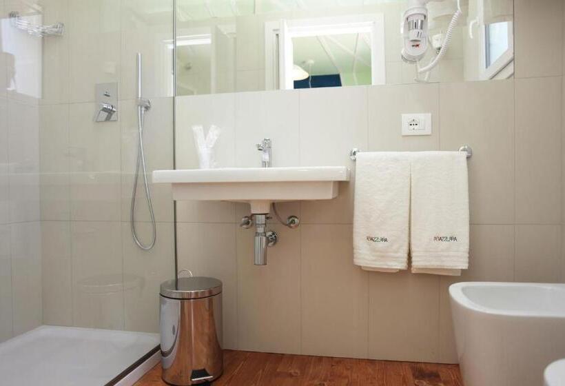 Номер Стандарт с Балконом, Rivazzurra Design Rooms