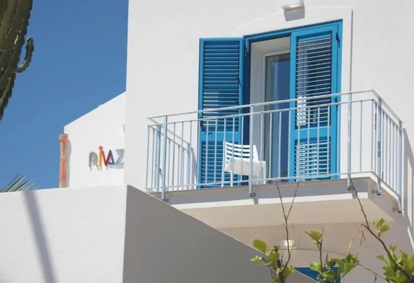 سوییت با چشم‌انداز دریا, Rivazzurra Design Rooms