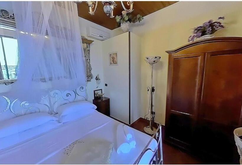 اتاق استاندارد با بالکن و چشمانداز دریا, B&b Casa Angelieri