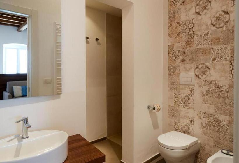 اتاق سوپریور با چشم‌انداز دریا, B&b Suite Home Trani
