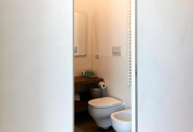 اتاق لوکس با چشم‌انداز دریا, B&b Suite Home Trani