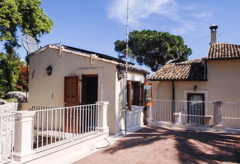 Pokój Czteroosobowy Deluxe, Dimora Archimedea