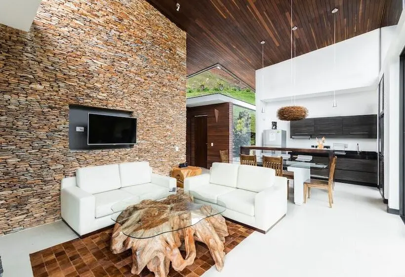 کلبه سوپریور, Luxé Cabañas