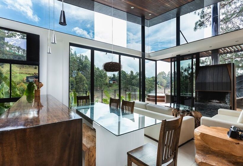 קוטג'' סופריור, Luxé Cabañas