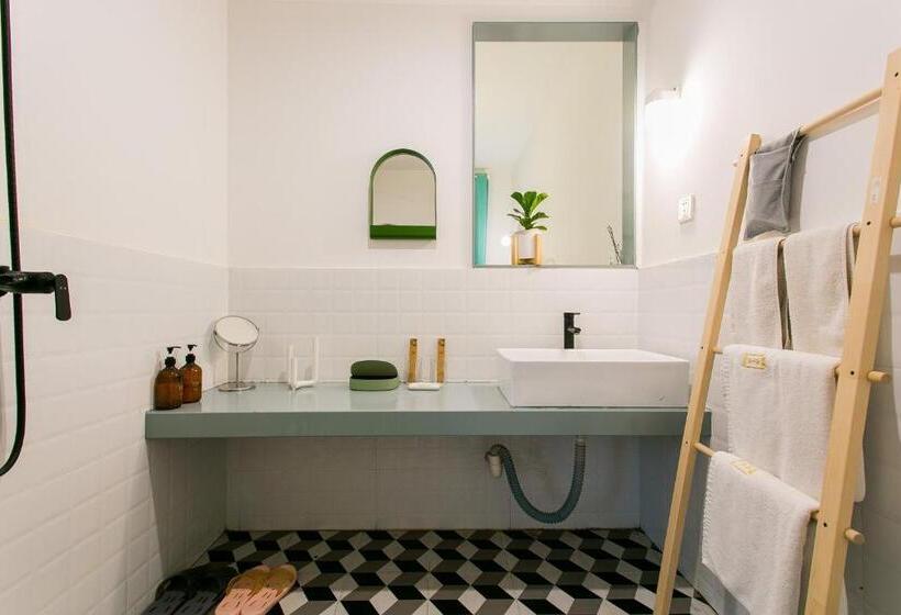 Номер Deluxe, Home++ Xi An