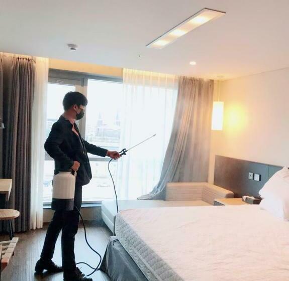 غرفة سوبيريور, Riverside