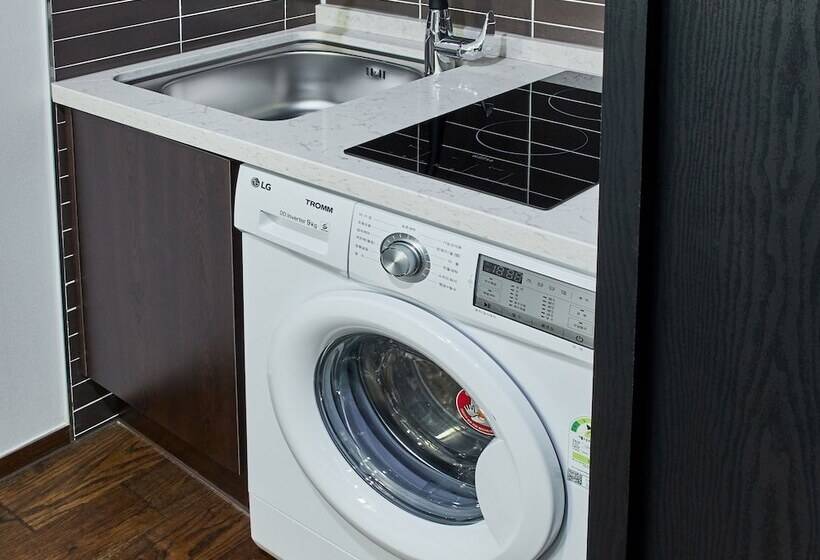 غرفة ديلوكس, Riverside