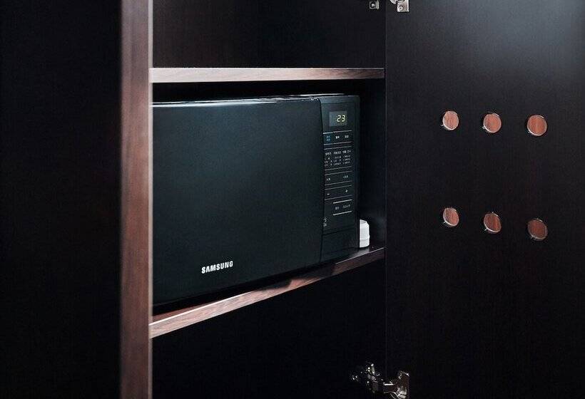 غرفة بريميوم, Riverside