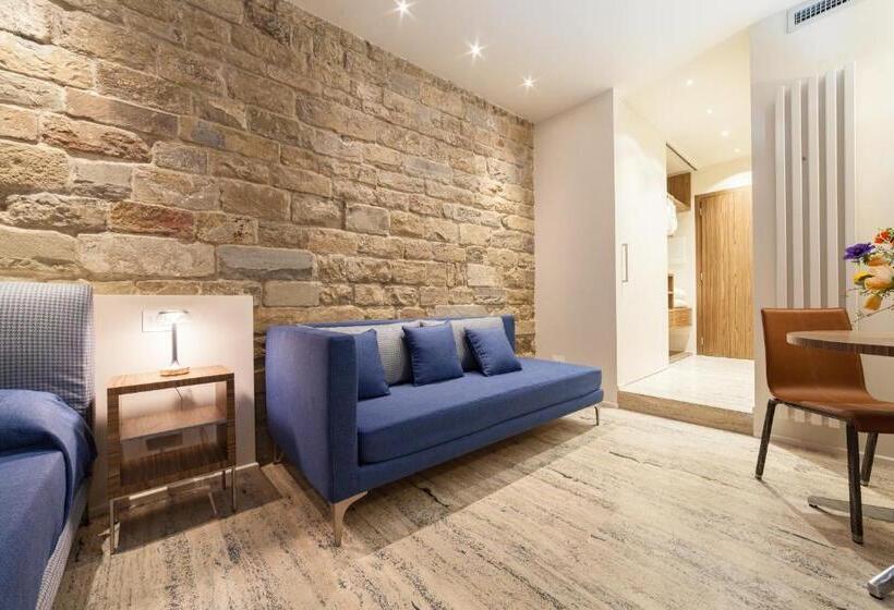 اتاق استاندارد, Le Stanze Degli Amidei