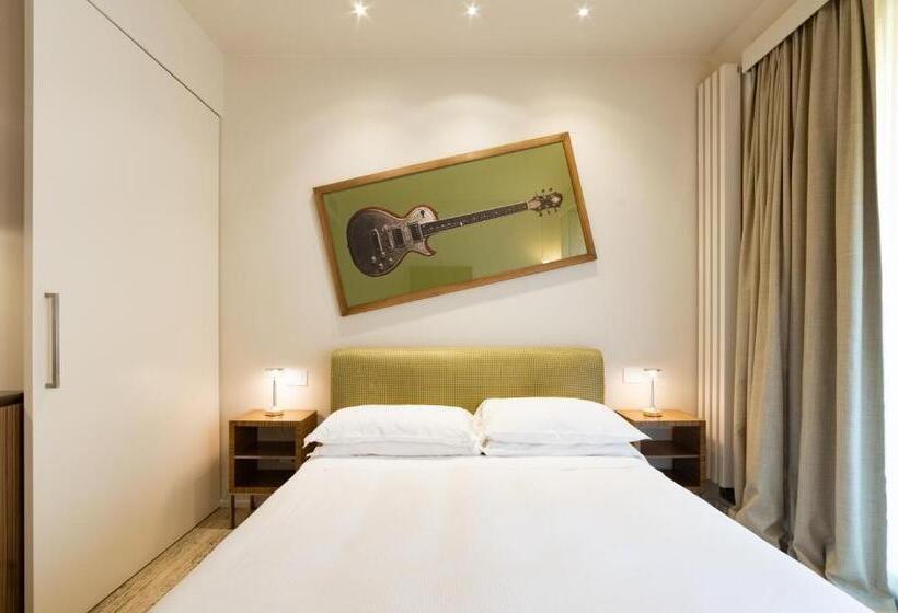 اتاق استاندارد, Le Stanze Degli Amidei