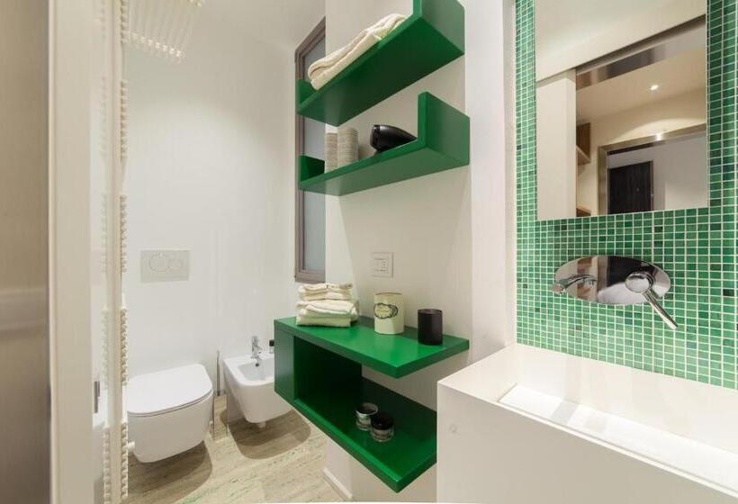 اتاق استاندارد با بالکن, Le Stanze Degli Amidei