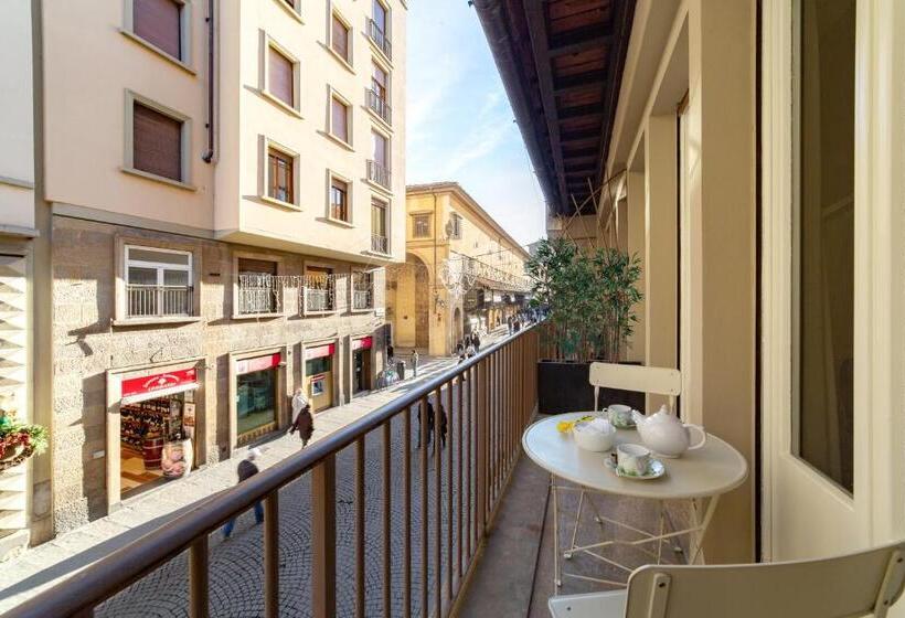 استودیوی لوکس, Le Stanze Degli Amidei