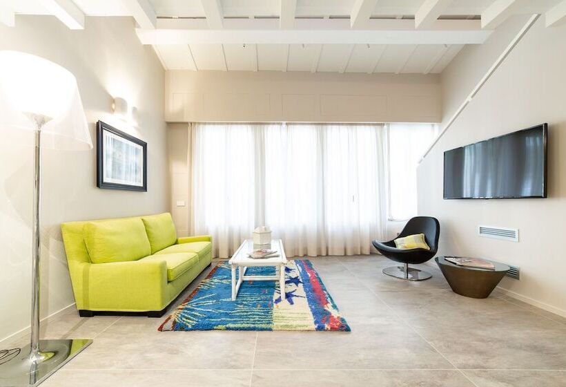 استودیوی لوکس, Le Stanze Degli Amidei