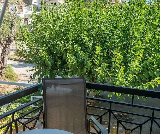 景色の見えるトリプルスタンダードルーム, Oriana   Adults Only