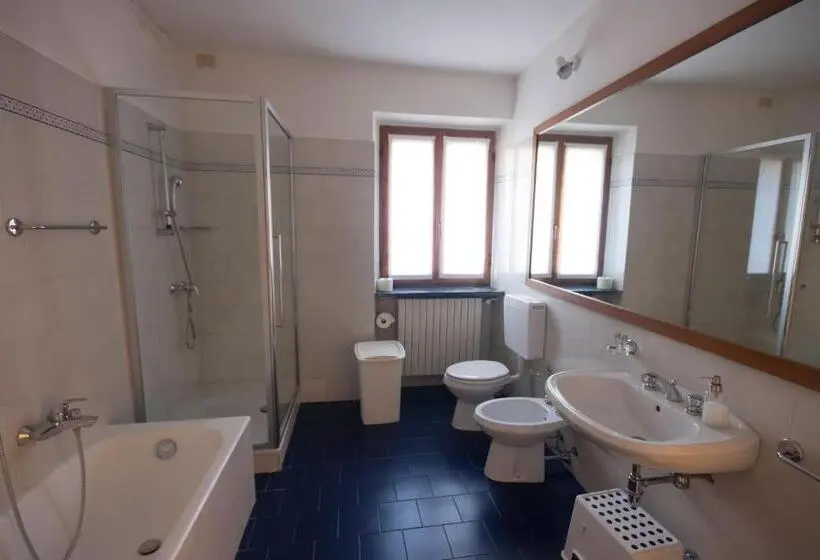 ４ベッドルームハウス, Agriturismo Castello Di Vezio