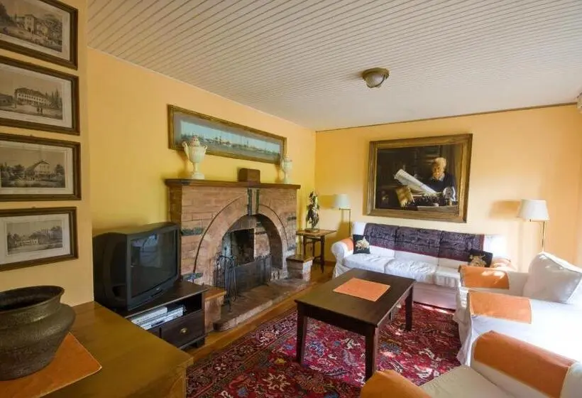 ４ベッドルームハウス, Agriturismo Castello Di Vezio