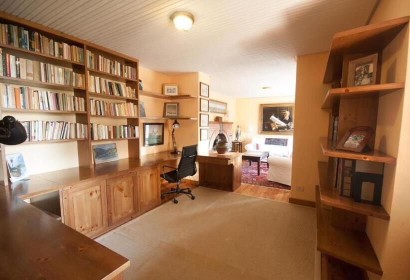 בית, 4 חדרי שינה, Agriturismo Castello Di Vezio