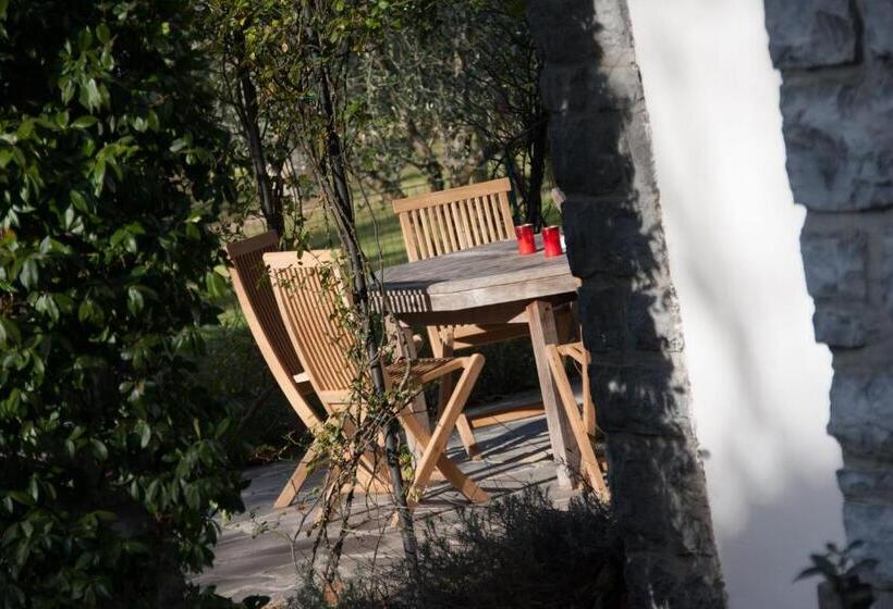 בית, 2 חדרי שינה, Agriturismo Castello Di Vezio