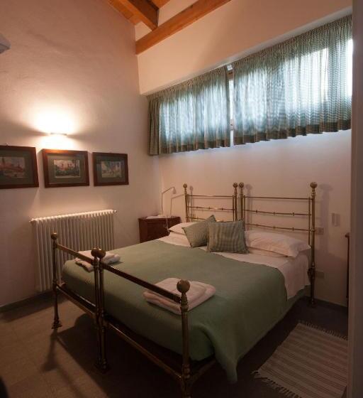 בית, 2 חדרי שינה, Agriturismo Castello Di Vezio