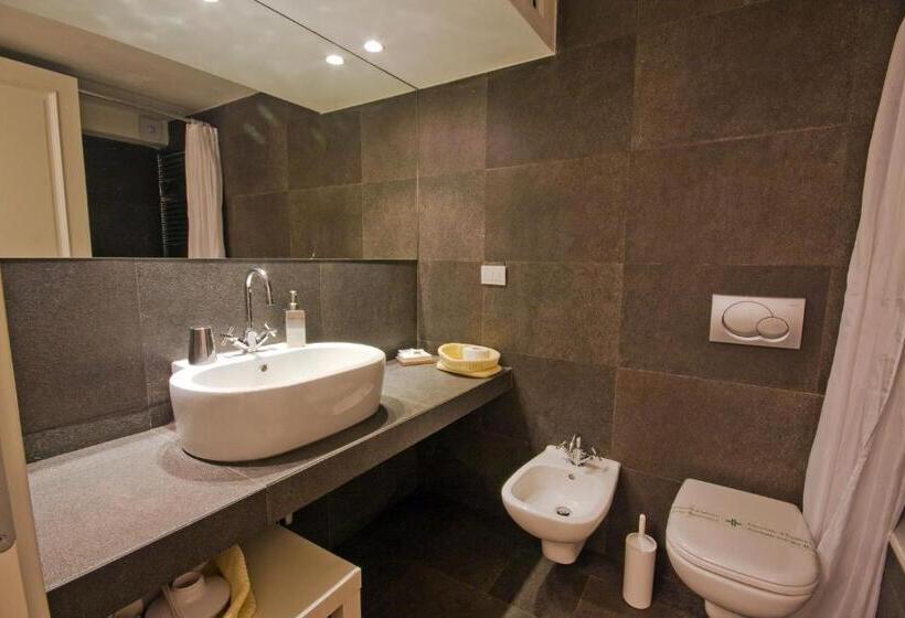 דירת שני חדרים, Agriturismo Castello Di Vezio