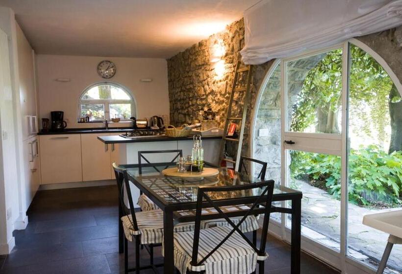 דירת שני חדרים, Agriturismo Castello Di Vezio