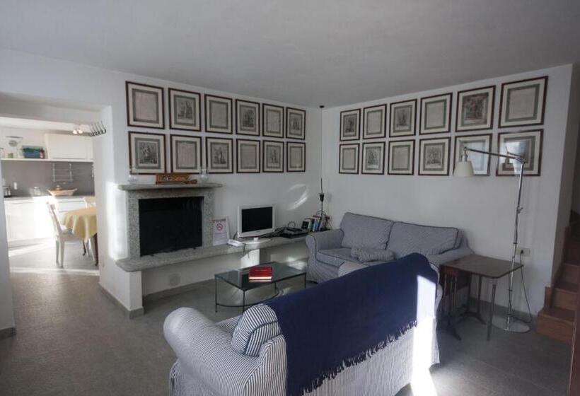 בית, 2 חדרי שינה, Agriturismo Castello Di Vezio