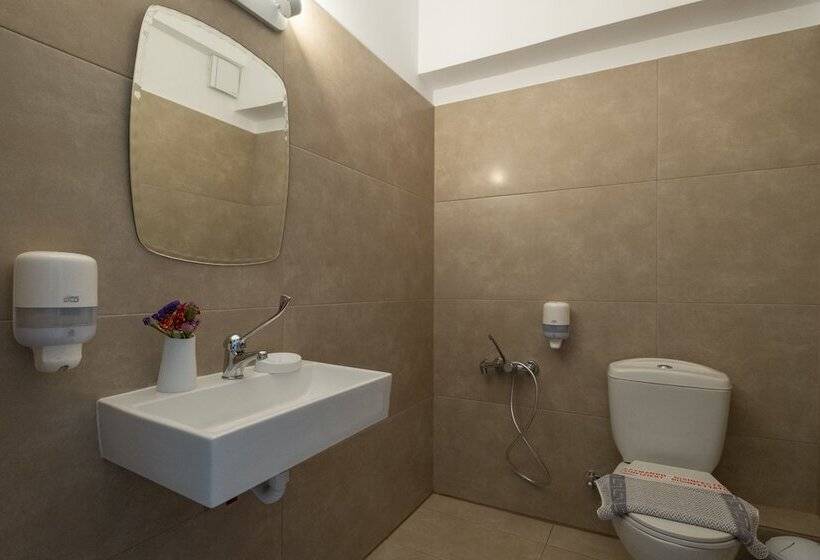 דירת 2 חדרים נוף לים, Nelly's Apartments