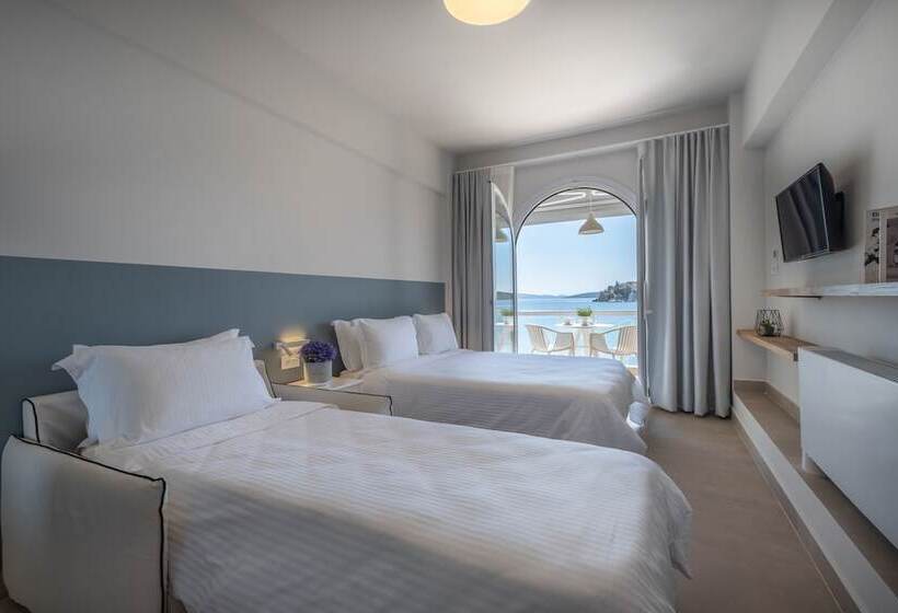 شقة غرفتين مطلة على البحر, Nelly's Apartments