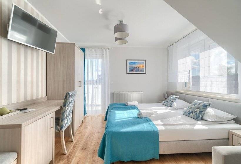 标准三人间, Villa Atlantis