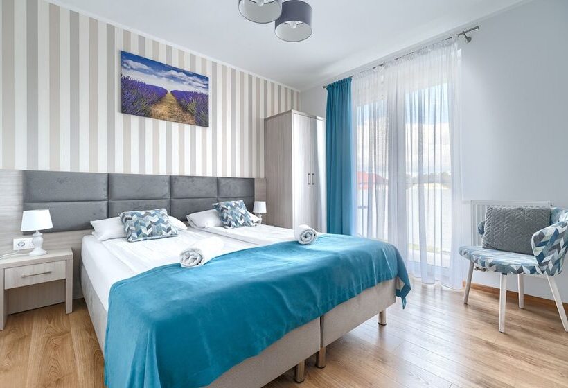 标准三人间, Villa Atlantis