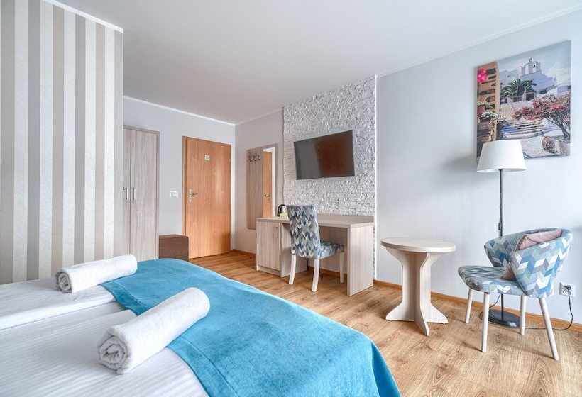 四人标准间, Villa Atlantis