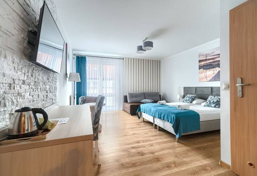 标准三人间, Villa Atlantis