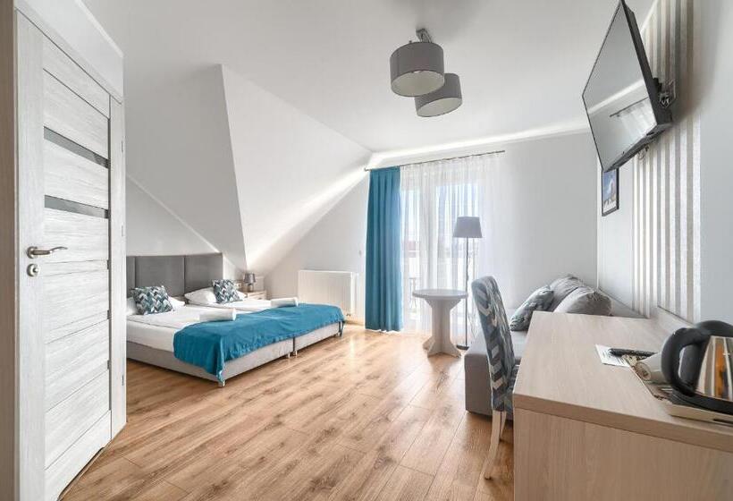 标准三人间, Villa Atlantis