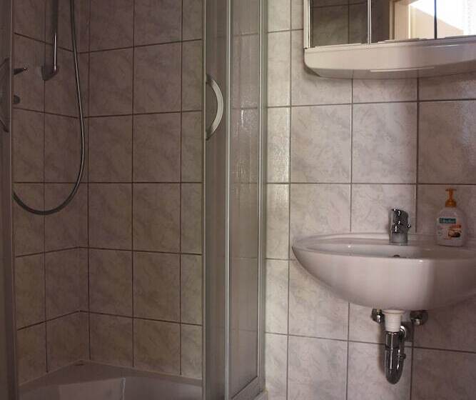 חדר סטנדרט, Pension Zur Wartburg