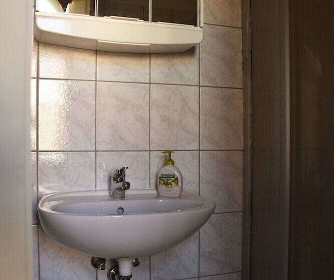 חדר סטנדרט, Pension Zur Wartburg