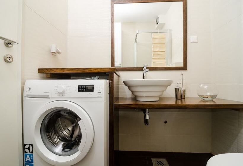 آپارتمان 1 خوابه, Apartments Carmelitta