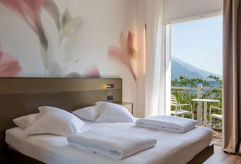 Quarto Estandar Vista Lago, Baia Azzurra   Lake Front