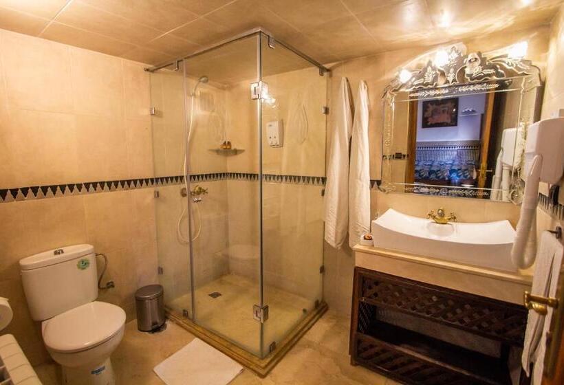 سوییت خانوادگی, Riad Al Makan Fes & Spa